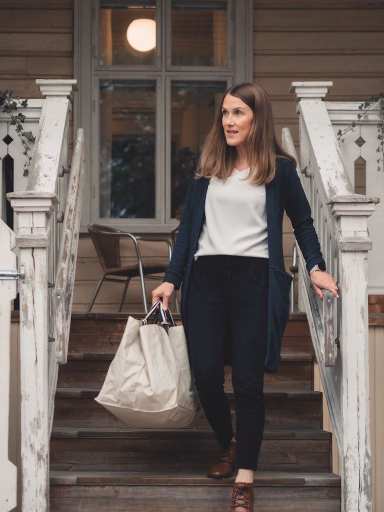 Tavaravalmentaja Sanna Koskinen